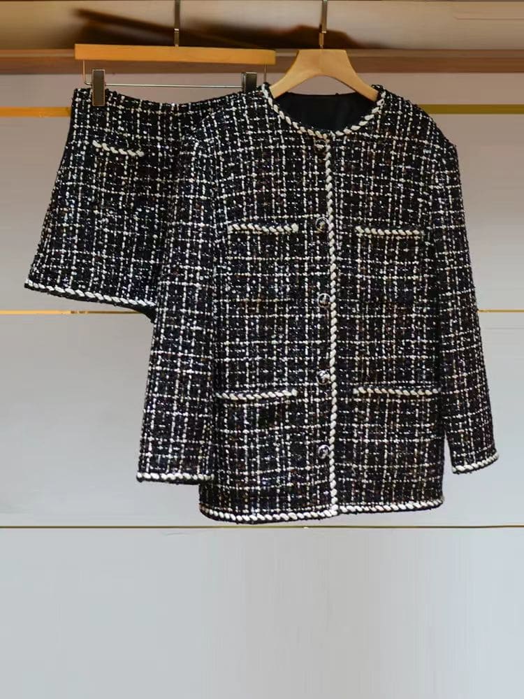 Elegant Tweed Jacket with Pearl-Embellished