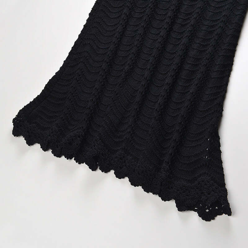 Long knitted suspender skirt